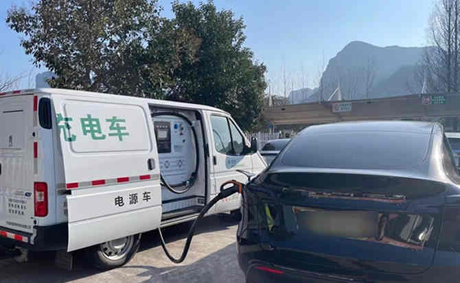 静安区汽车搭电